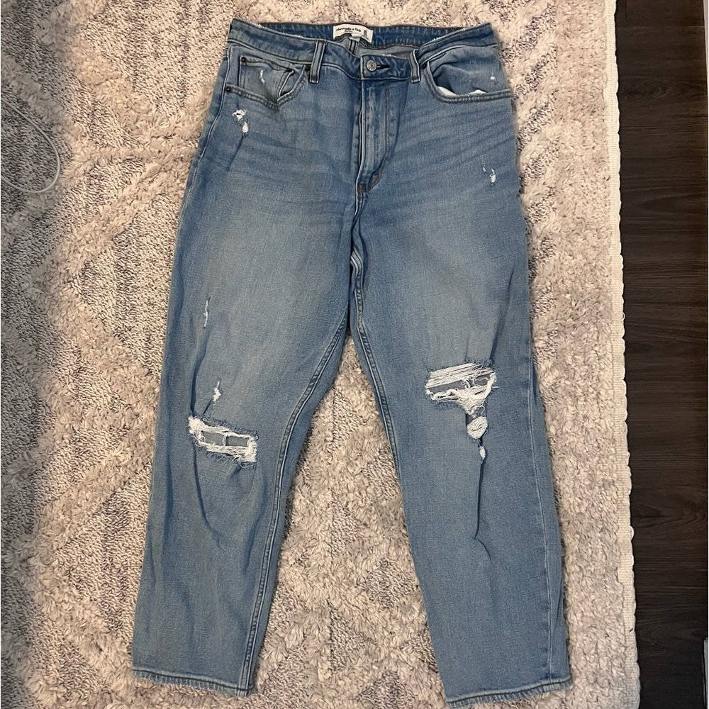 Abercrombie Women's Curve Love High Rise Mom Jean